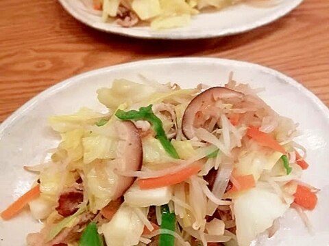 冷蔵庫にあるもの野菜で野菜炒め